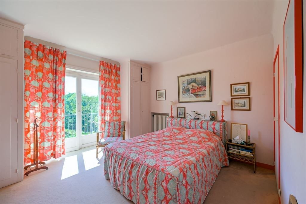 luxury property 15 Rooms for sale on ST JEAN DE LUZ (64500)