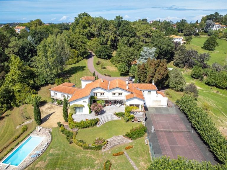 propriété de luxe 15 Pièces en vente sur ST JEAN DE LUZ (64500)