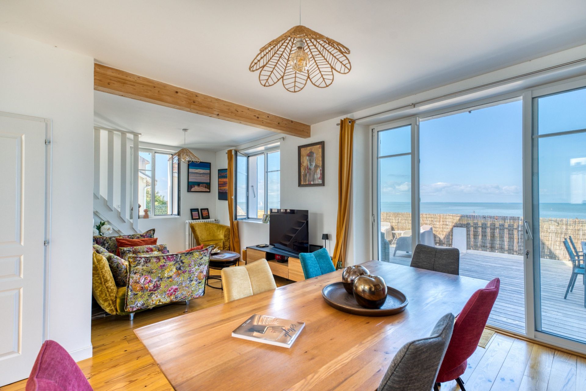 luxury house 7 Rooms for sale on CHATELAILLON PLAGE (17340)