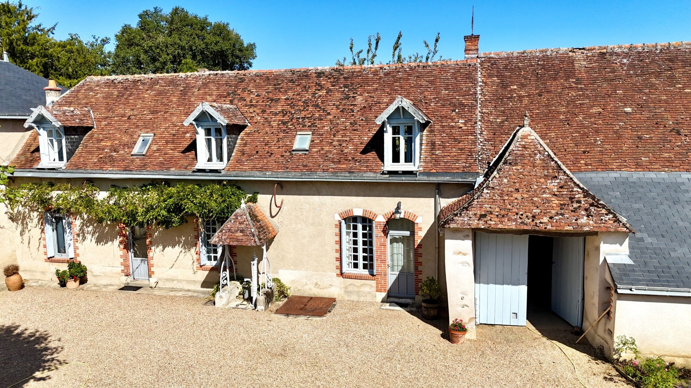 maison de luxe 12 Pièces en vente sur ESVRES (37320)