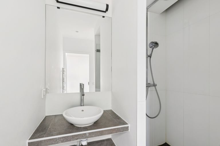 luxury apartment 1 room for sale on PARIS (75008)