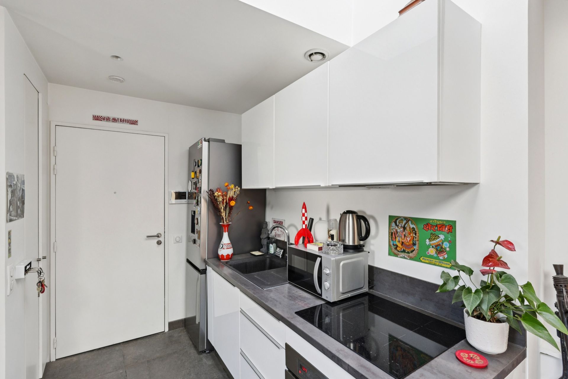 luxury apartment 1 room for sale on PARIS (75008)