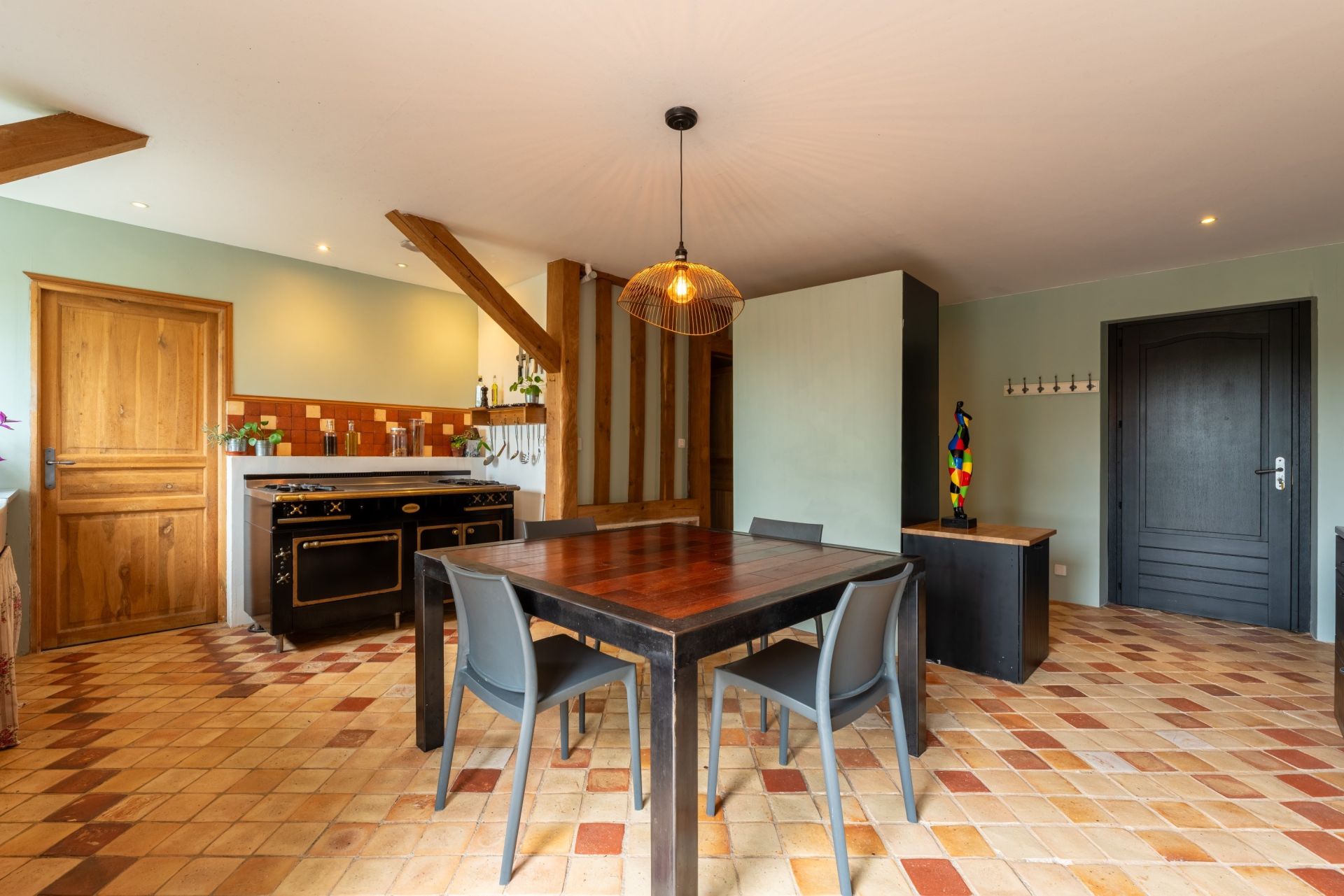 luxury house 7 Rooms for sale on BARENTIN (76360)