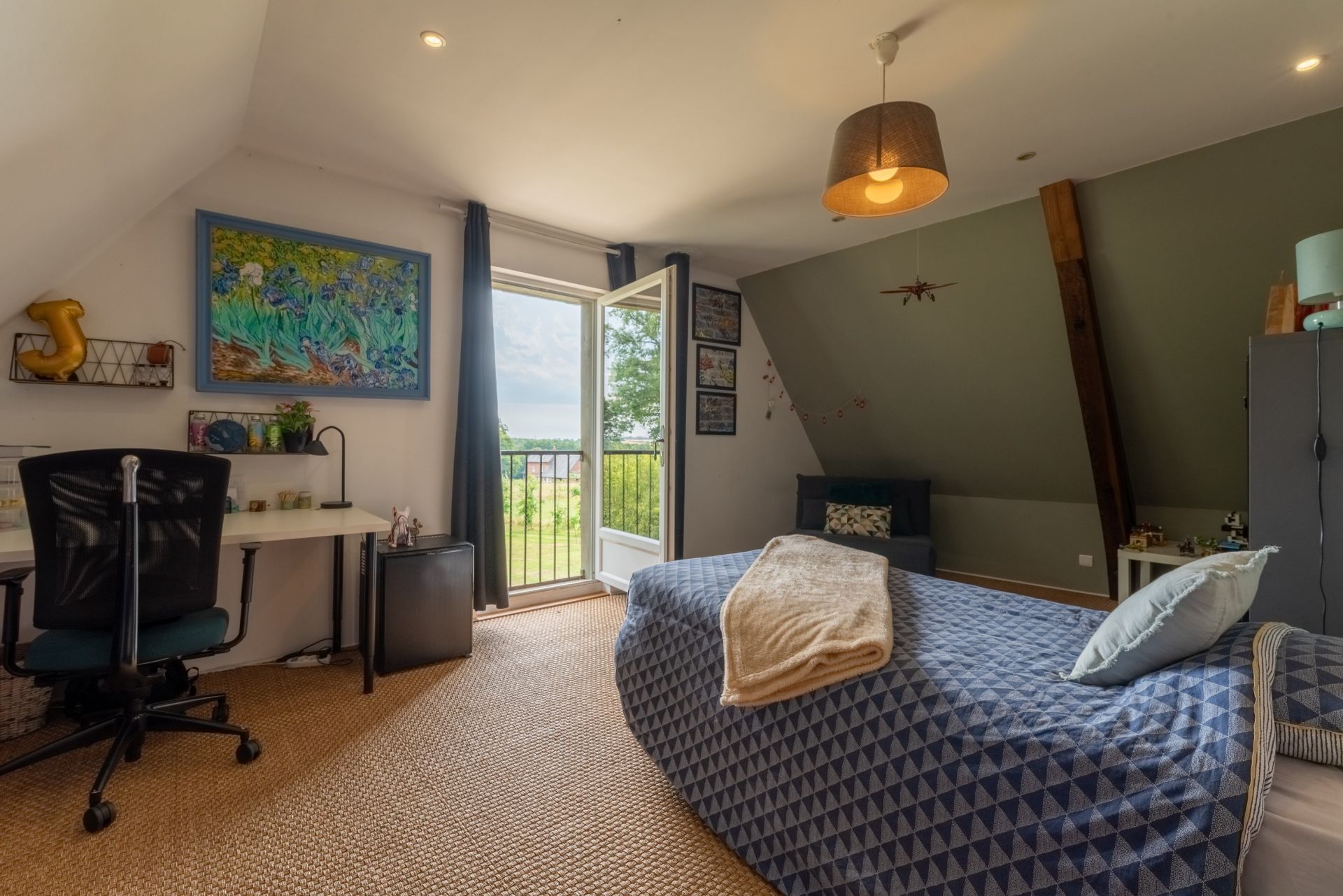 luxury house 7 Rooms for sale on BARENTIN (76360)