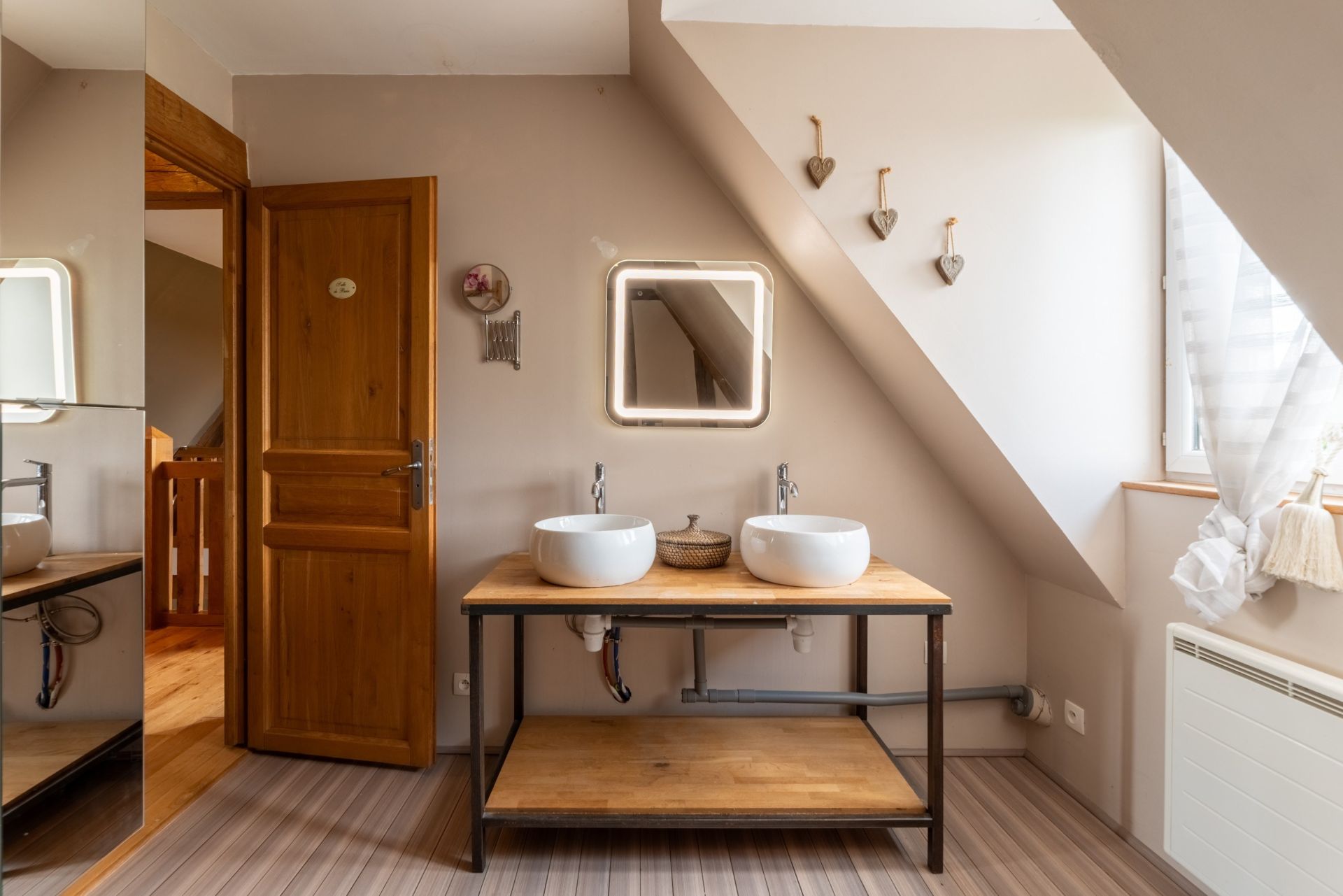 luxury house 7 Rooms for sale on BARENTIN (76360)