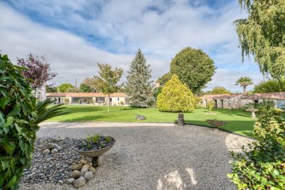 Sale Luxury house La Rochelle 7 Rooms 417 m²