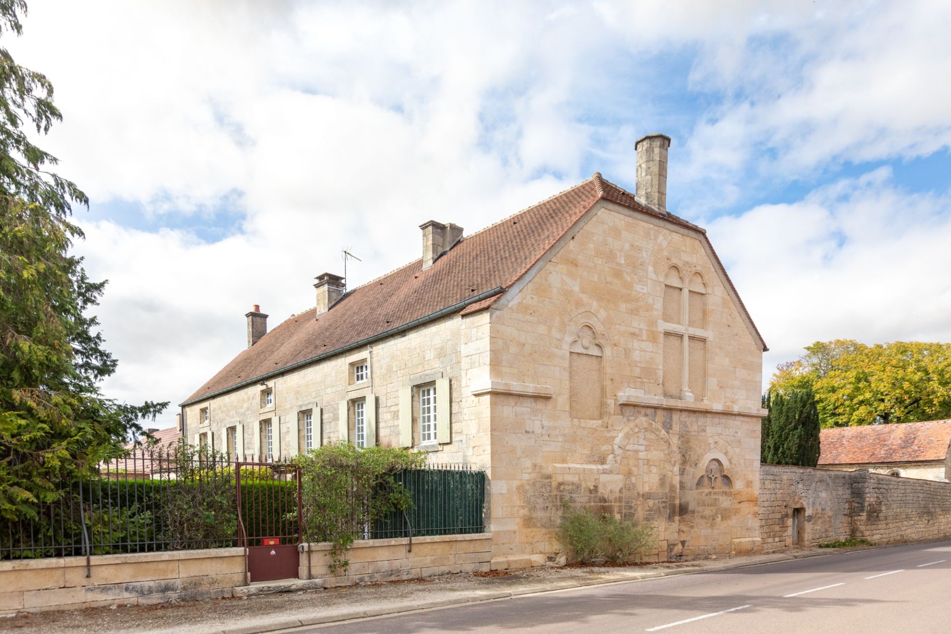 propriété de luxe 10 Pièces en vente sur MONTBARD (21500)