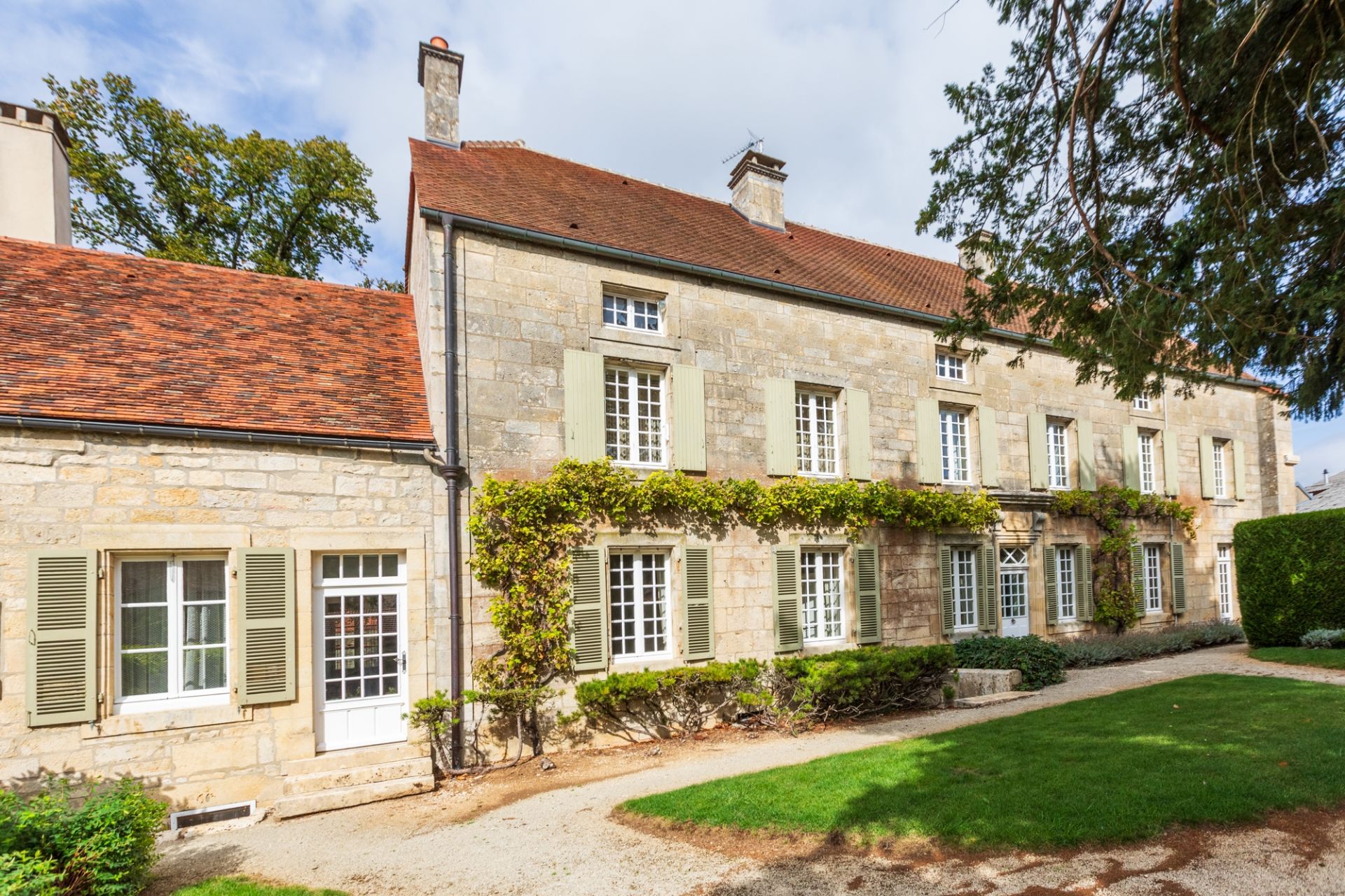 propriété de luxe 10 Pièces en vente sur MONTBARD (21500)