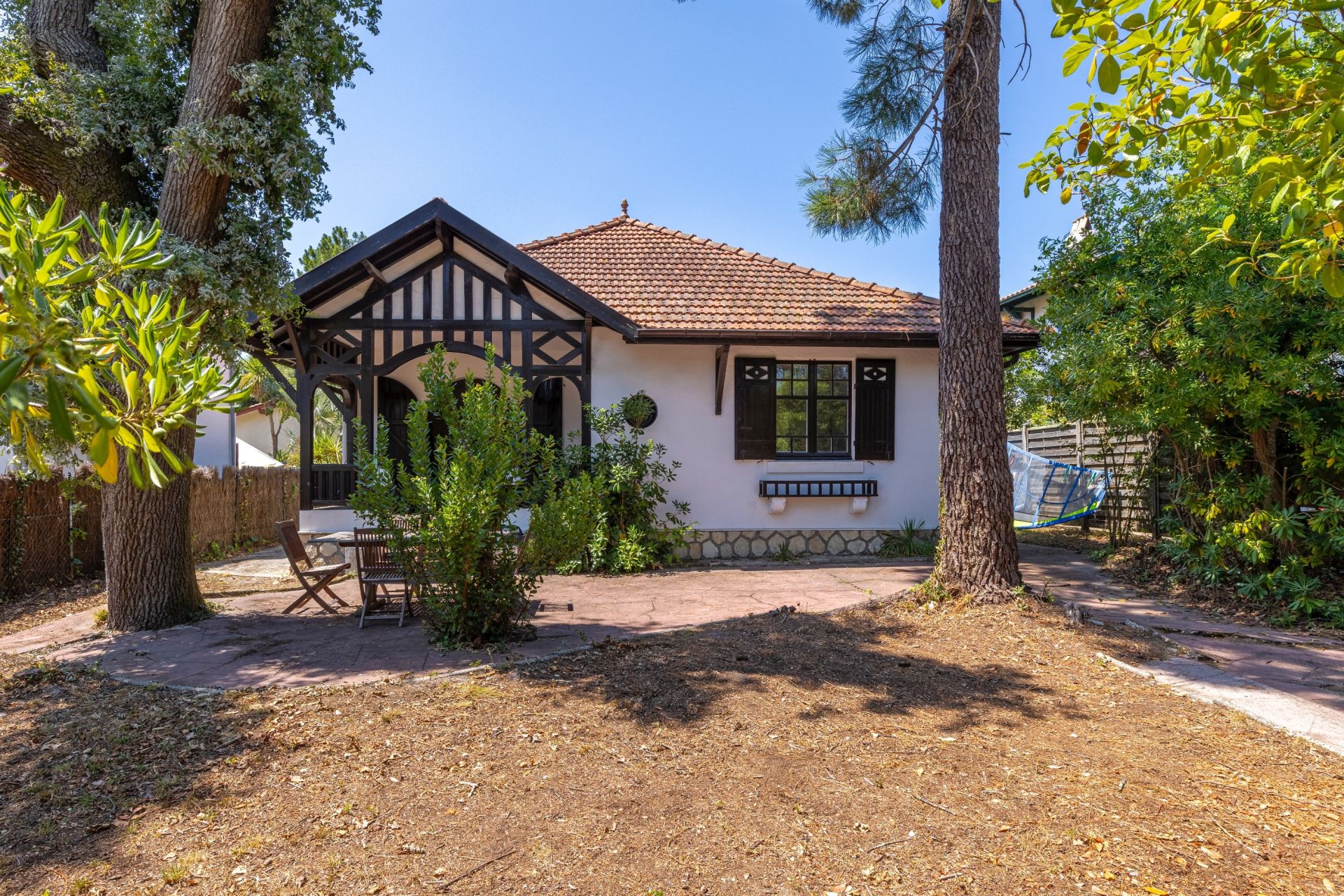 luxury house 4 Rooms for sale on PYLA SUR MER (33115)