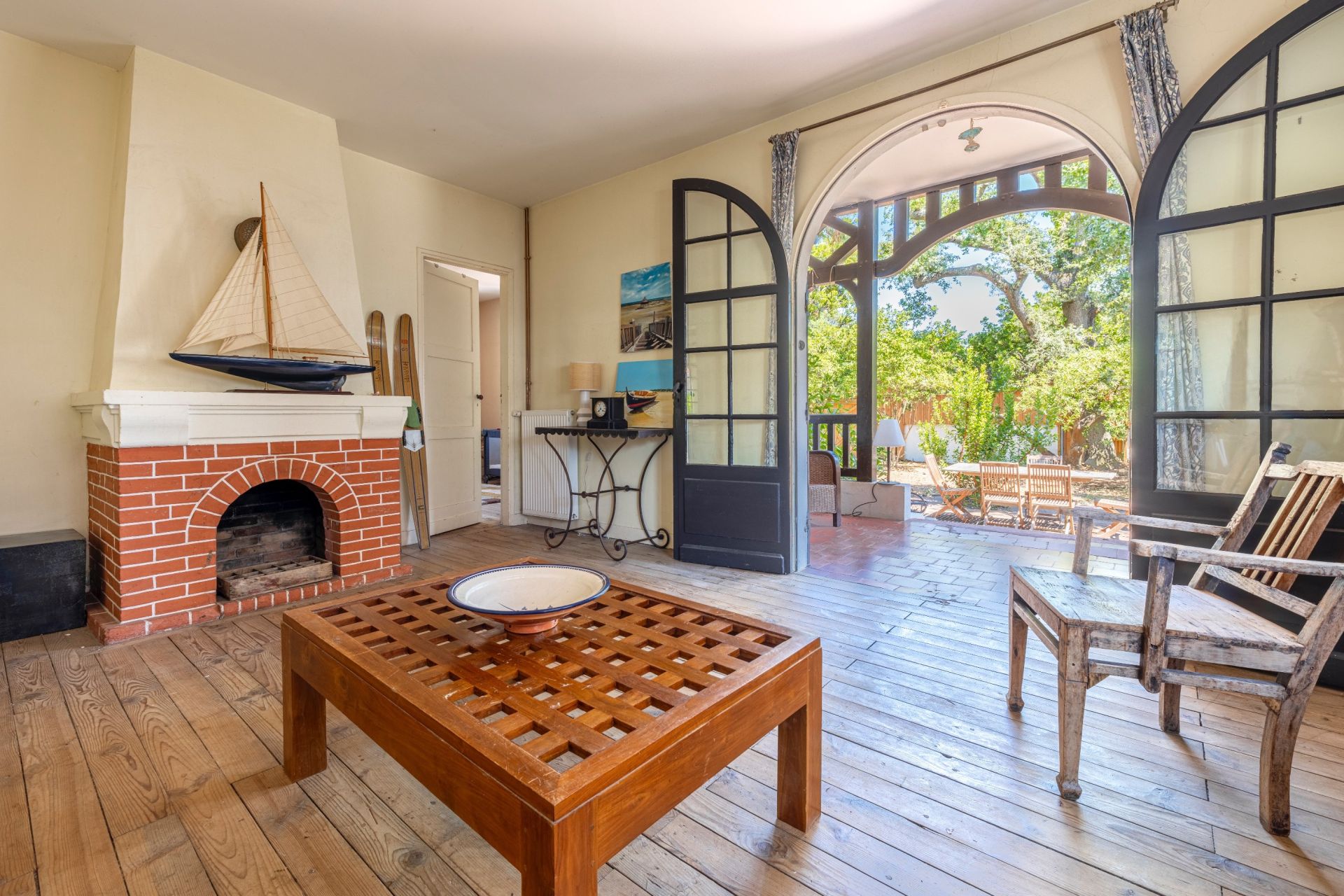 luxury house 4 Rooms for sale on PYLA SUR MER (33115)