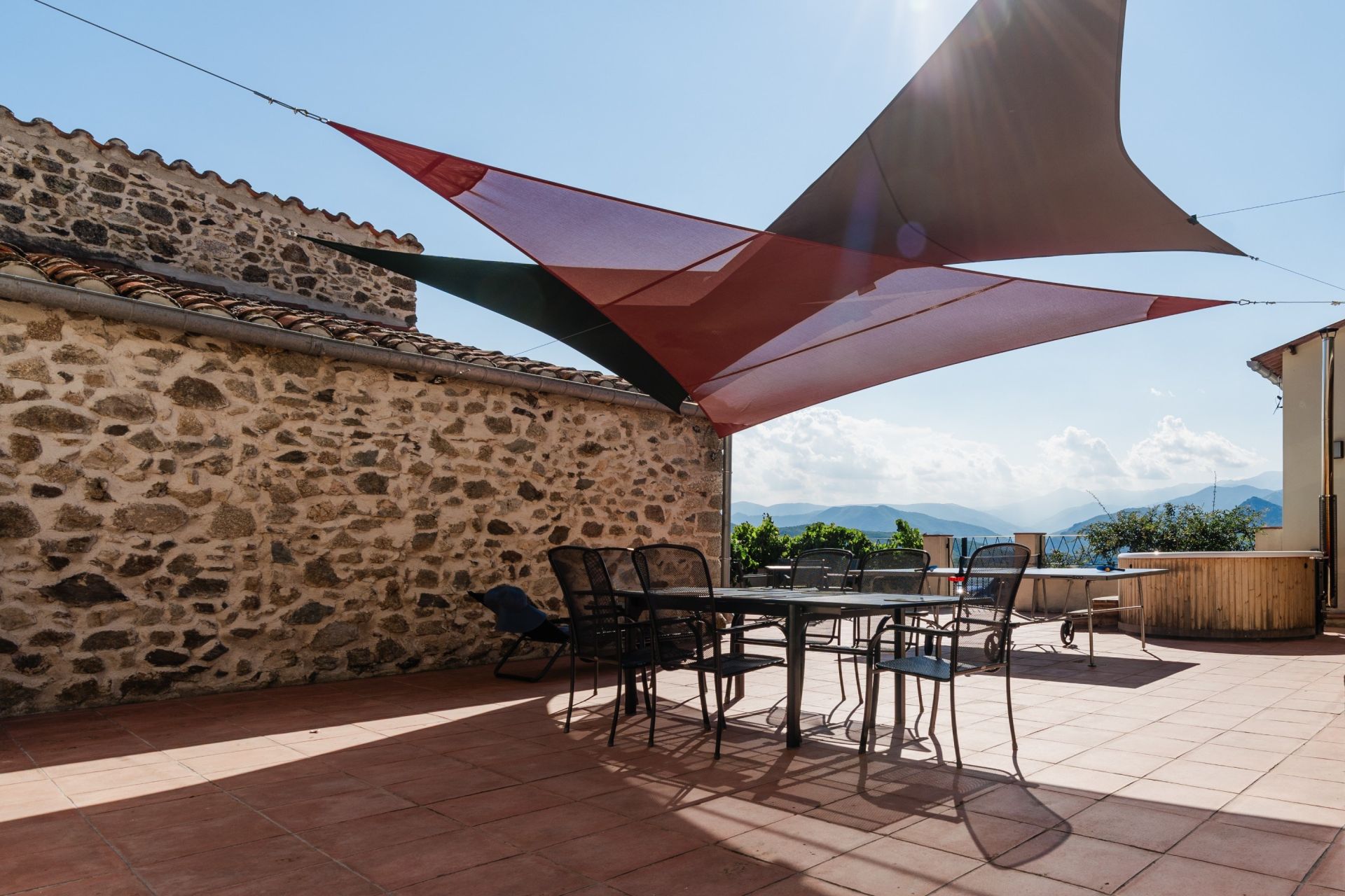 maison de luxe 14 Pièces en vente sur ST LAURENT DE CERDANS (66260)