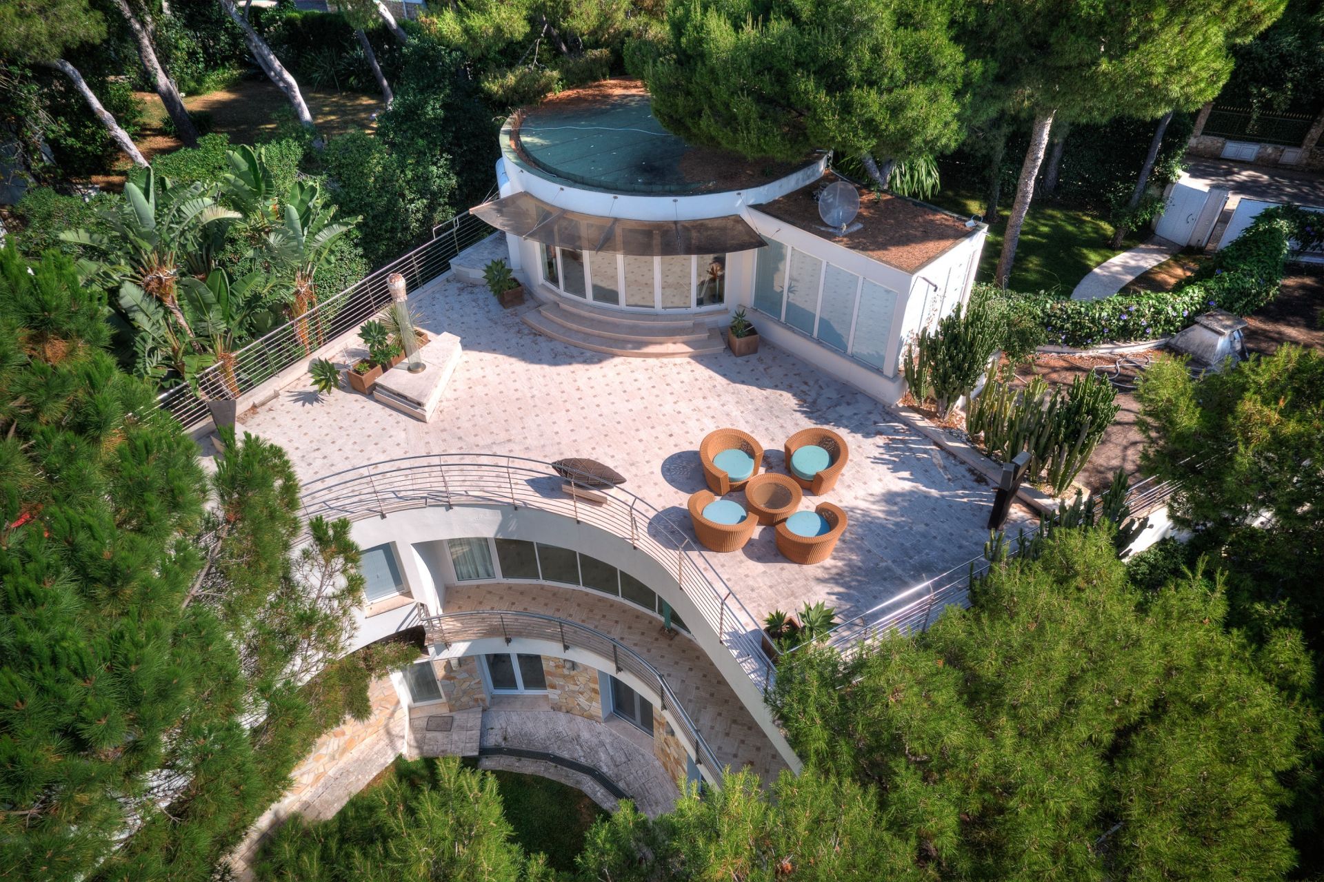 contemporary house 7 Rooms for sale on ST JEAN CAP FERRAT (06230)