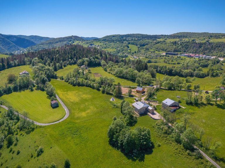 luxury house 7 Rooms for sale on SEPTMONCEL LES MOLUNES (39310)