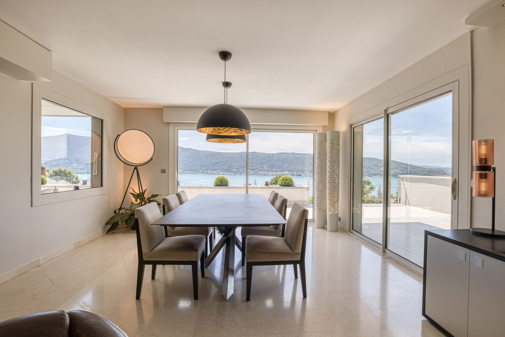 luxury house 7 Rooms for sale on VEYRIER DU LAC (74290)