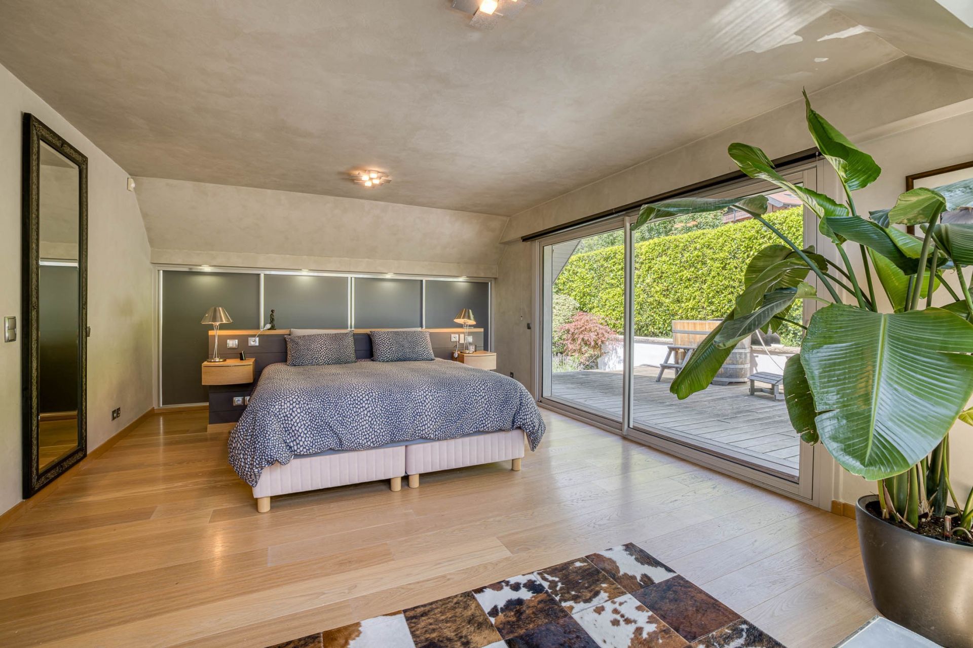 luxury house 7 Rooms for sale on VEYRIER DU LAC (74290)