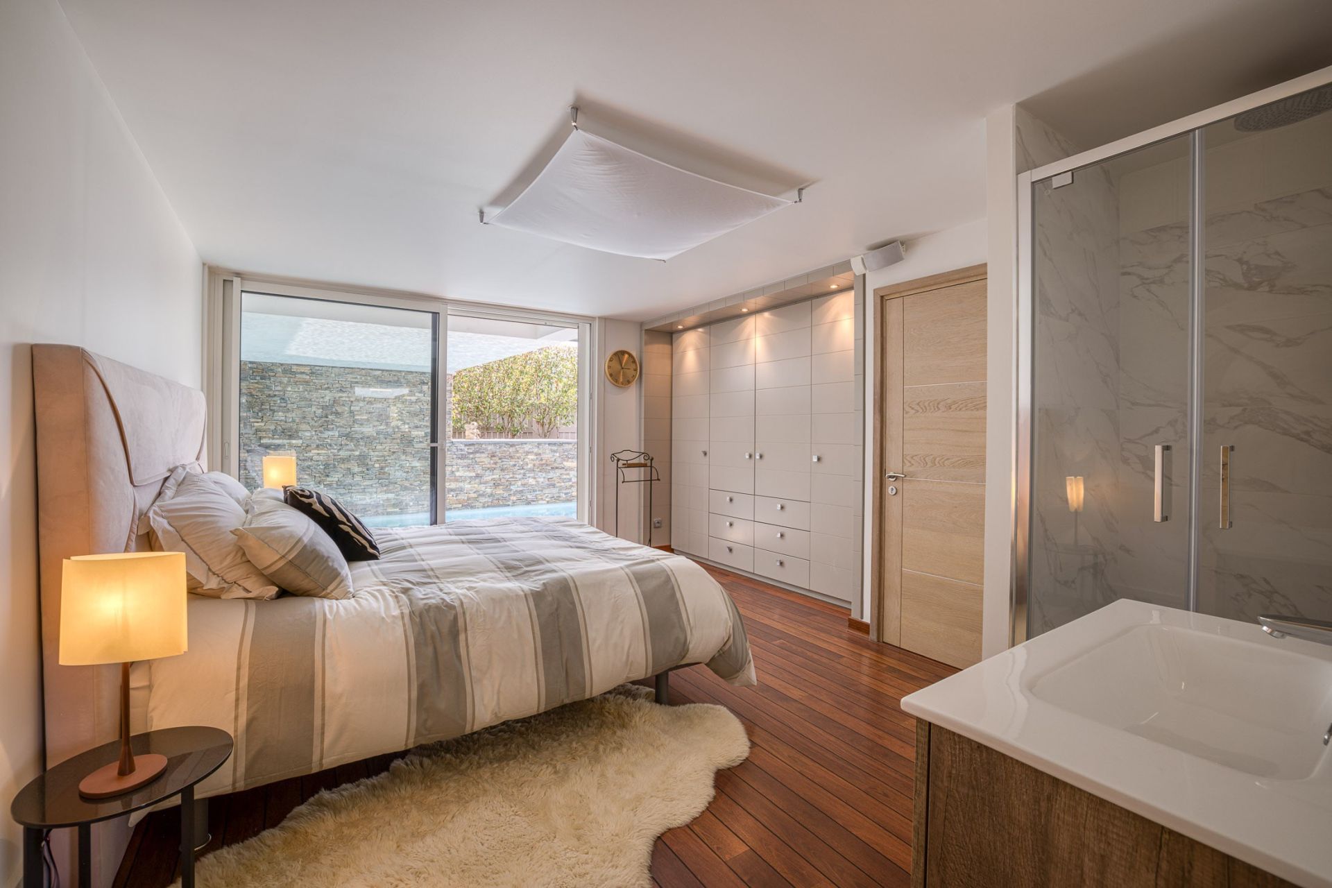 luxury house 7 Rooms for sale on VEYRIER DU LAC (74290)