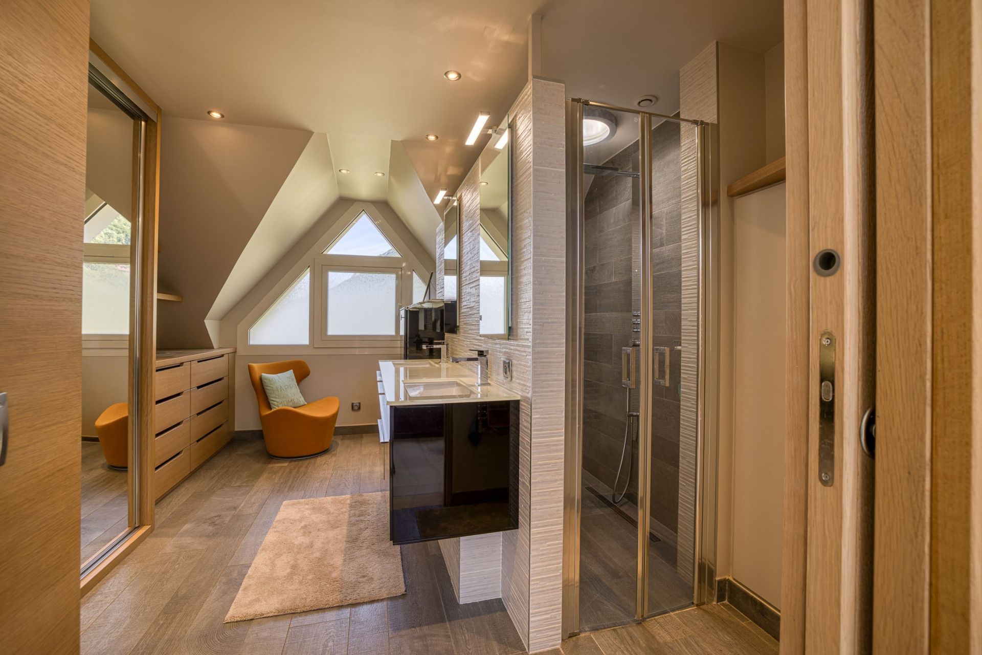 luxury house 7 Rooms for sale on VEYRIER DU LAC (74290)