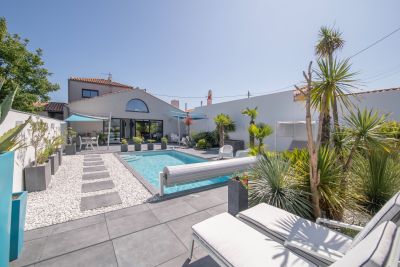 Sale Architect's house Les Sables-d'Olonne 6 Rooms 202.46 m²