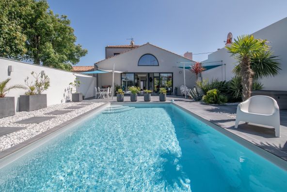 Sale Architect's house Les Sables-d'Olonne 6&nbsp;Rooms 202.46&nbsp;m²