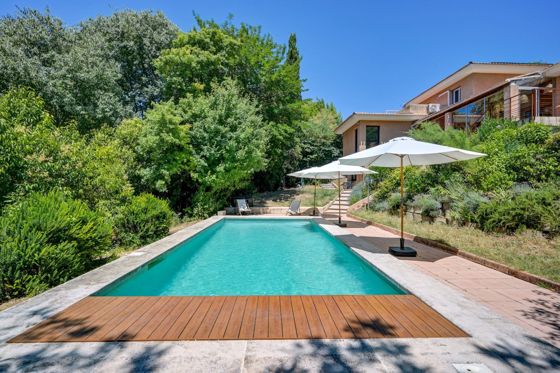 luxury house 10 Rooms for sale on AIX EN PROVENCE (13100)