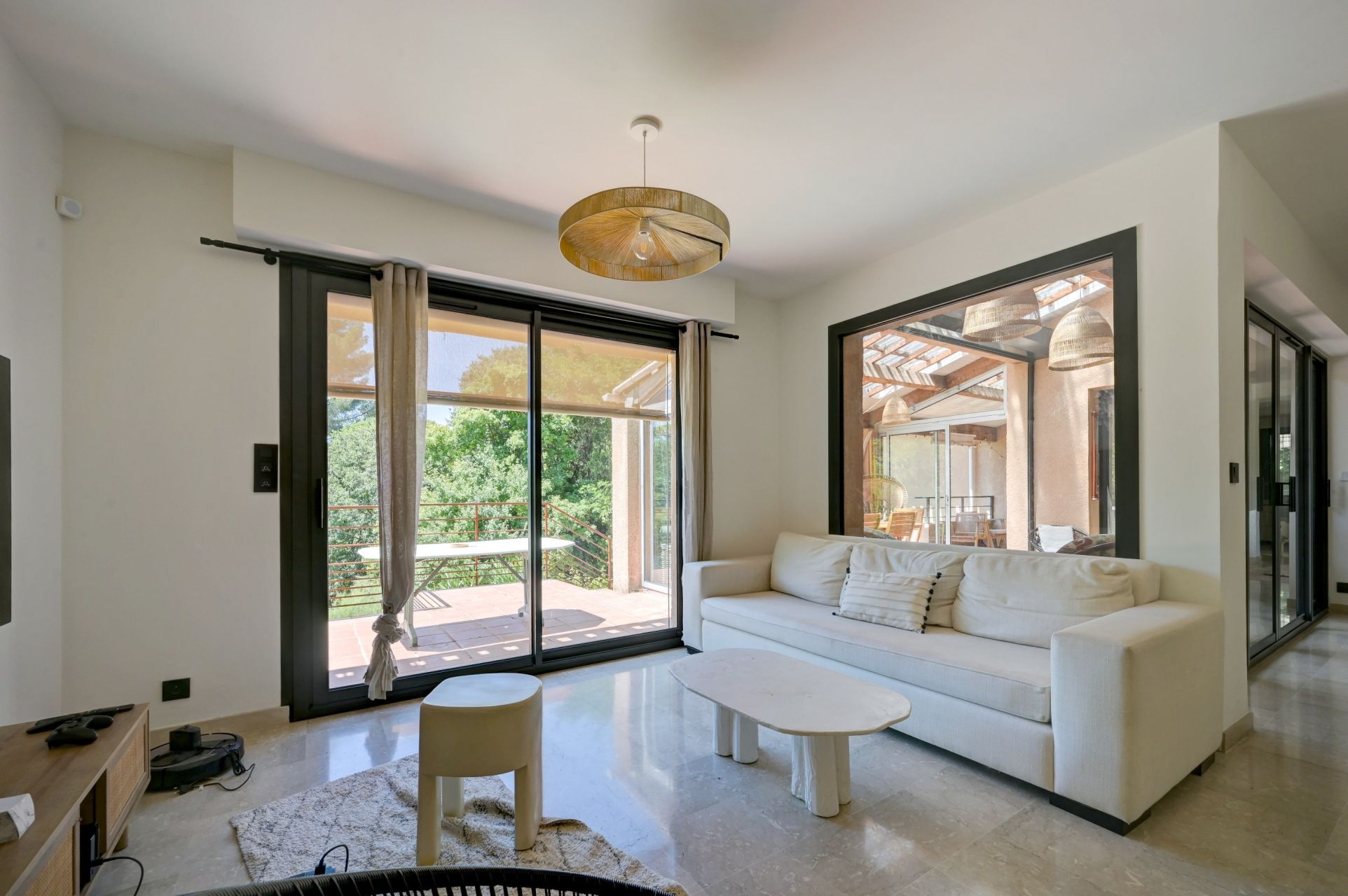 luxury house 10 Rooms for sale on AIX EN PROVENCE (13100)