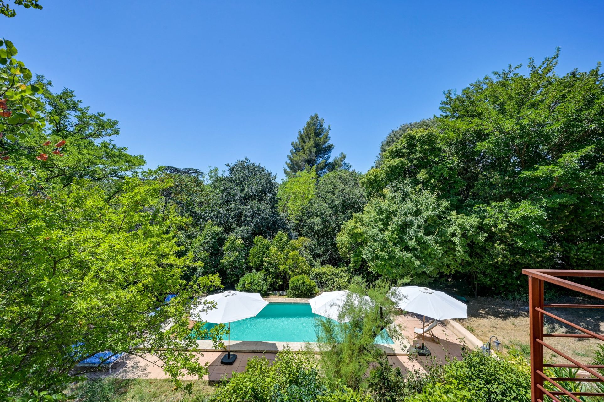 luxury house 10 Rooms for sale on AIX EN PROVENCE (13100)