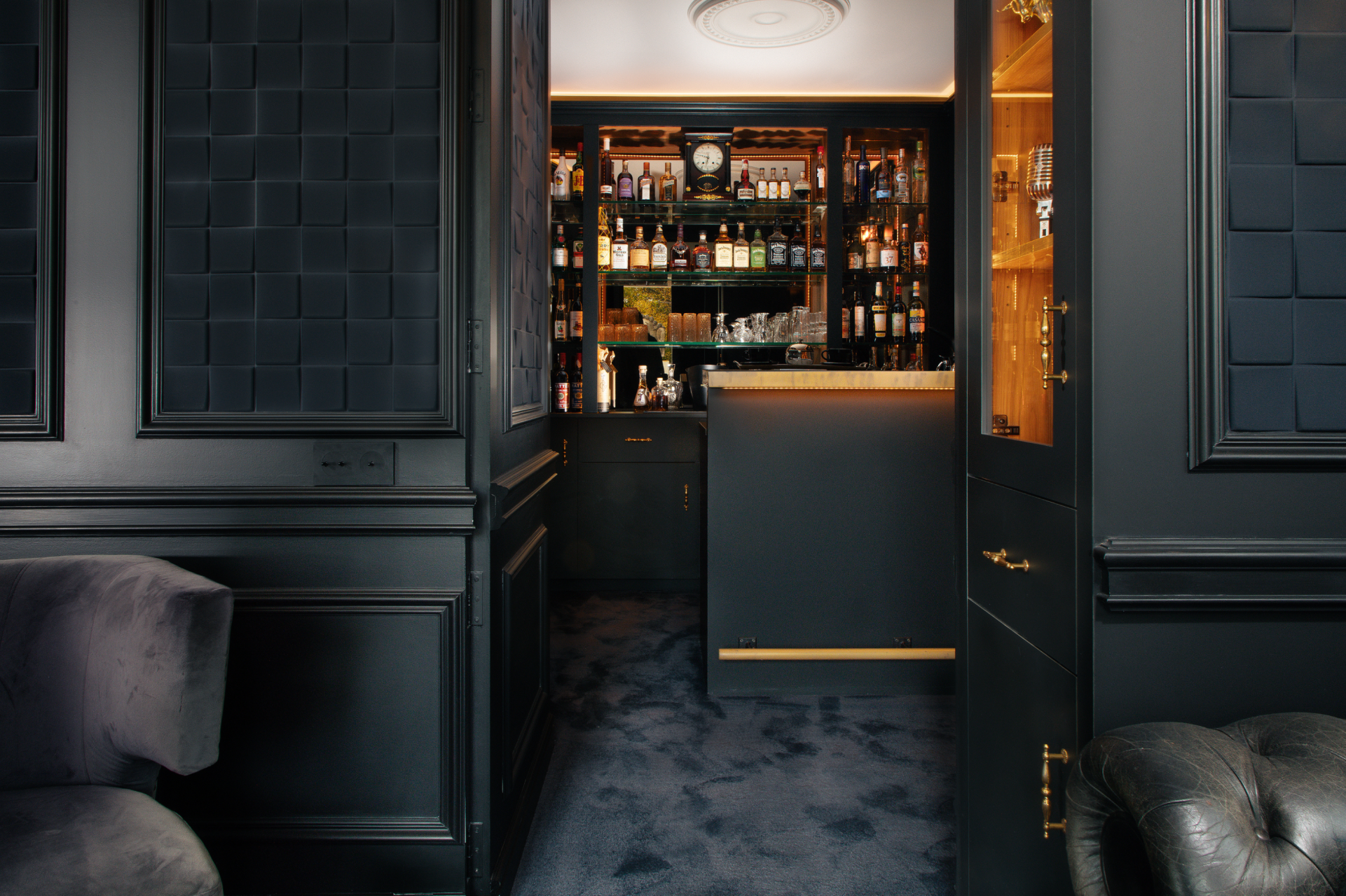 luxury house 9 Rooms for sale on MENTHON ST BERNARD (74290)