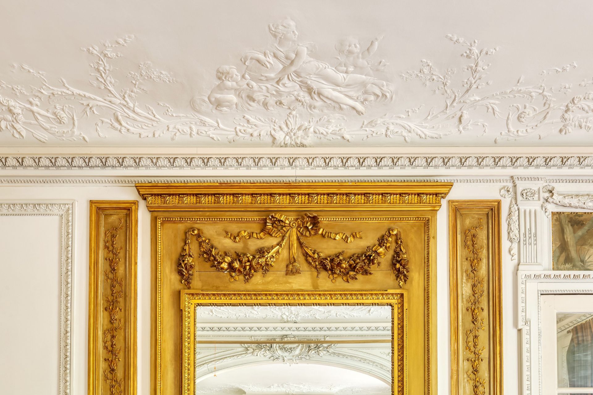 luxury apartment 5 Rooms for sale on PARIS (75017)