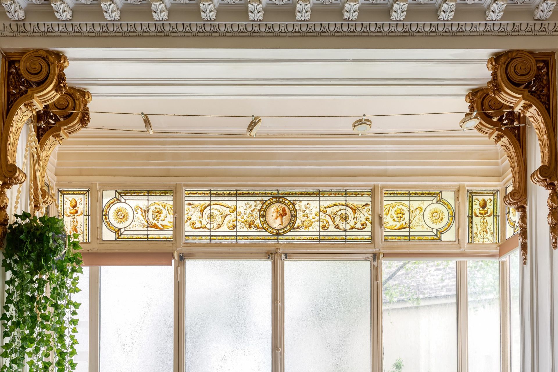 luxury apartment 5 Rooms for sale on PARIS (75017)