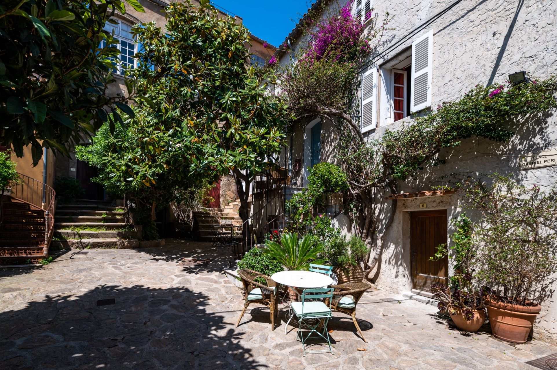 luxury provencale house 2 Rooms for sale on RAMATUELLE (83350)