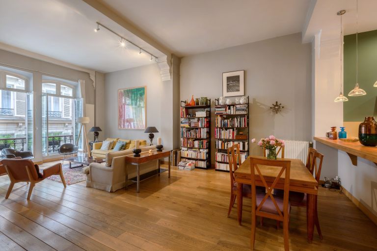 luxury apartment 5 Rooms for sale on PARIS (75009)
