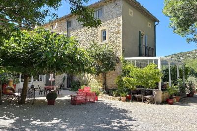 Vente Propriété de luxe Goudargues 11&nbsp;Pièces 361&nbsp;m²