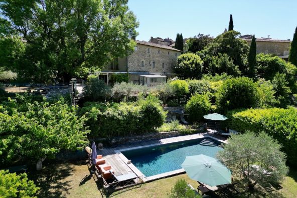 Sale Luxury house Goudargues 11 Rooms 361 m²