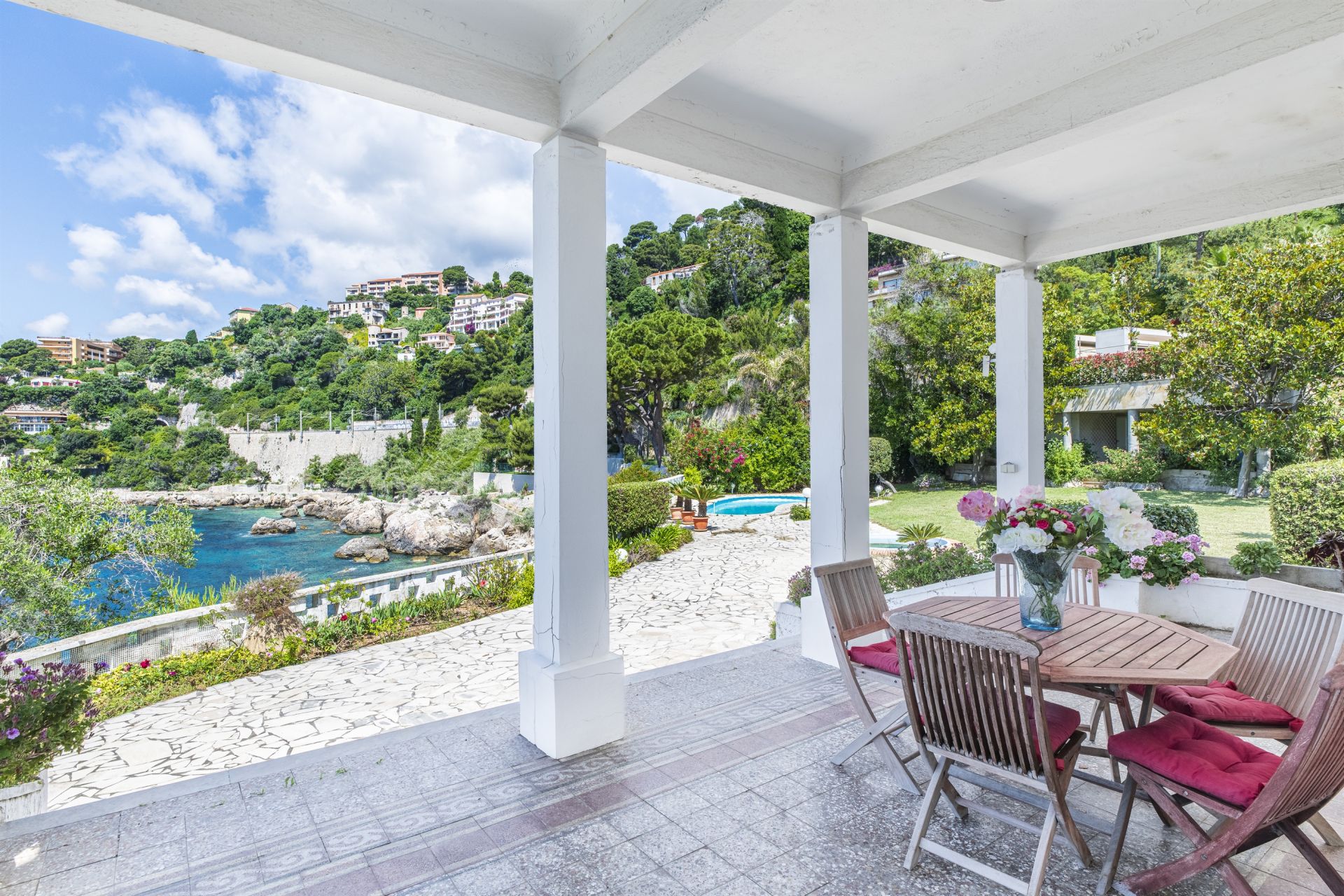 mansion 12 Rooms for sale on CAP D AIL (06320)