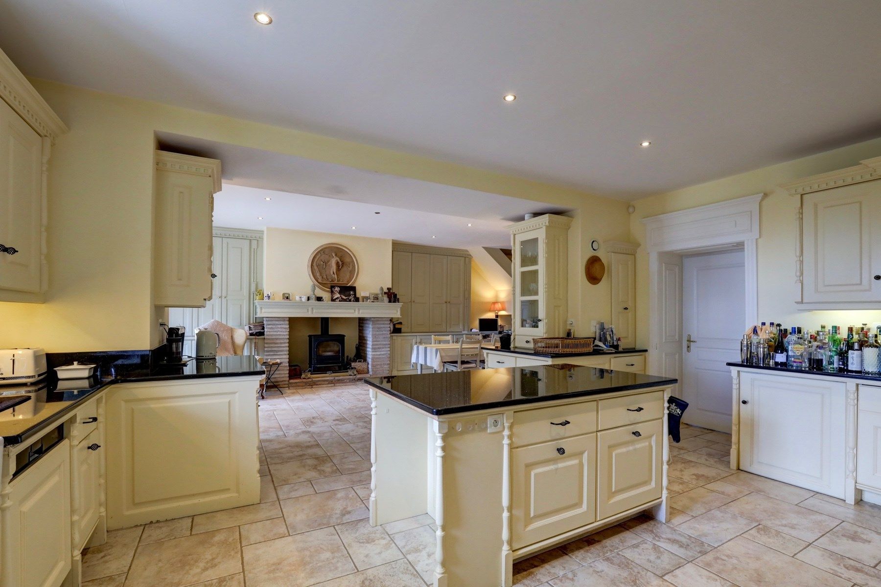 mansion 18 Rooms for sale on TOULOUSE (31000)