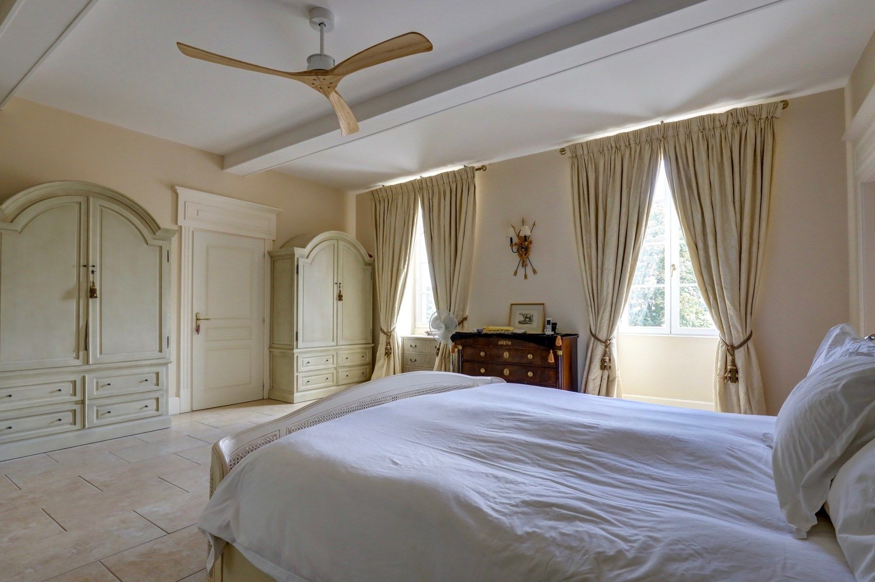 mansion 18 Rooms for sale on TOULOUSE (31000)