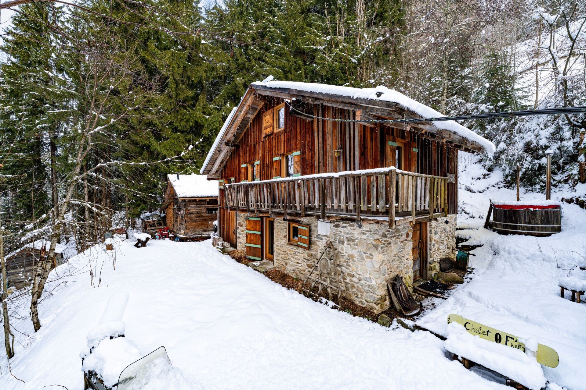 luxury chalet 7 Rooms for sale on ST GERVAIS LES BAINS (74170)