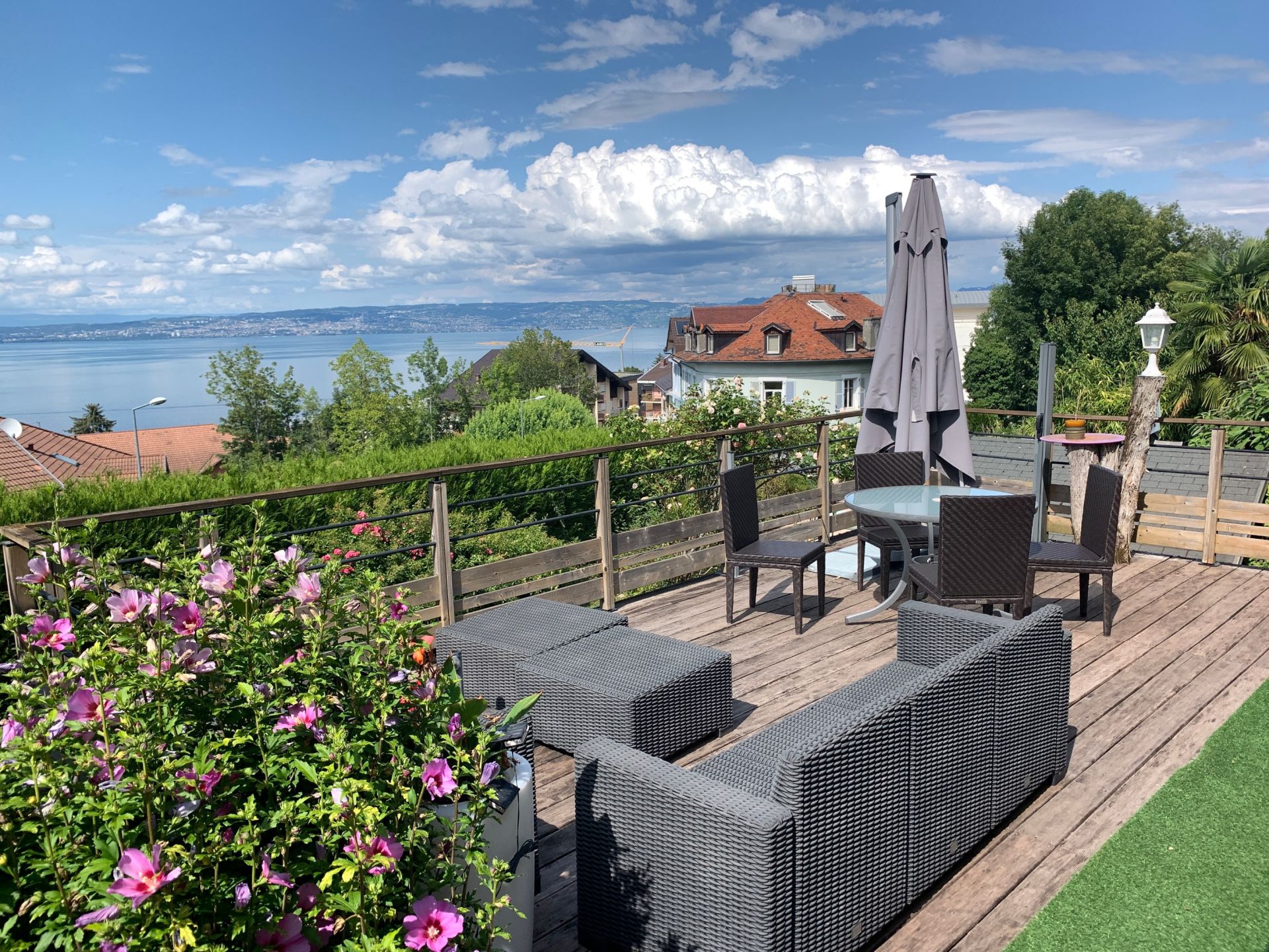 luxury house 8 Rooms for sale on EVIAN LES BAINS (74500)