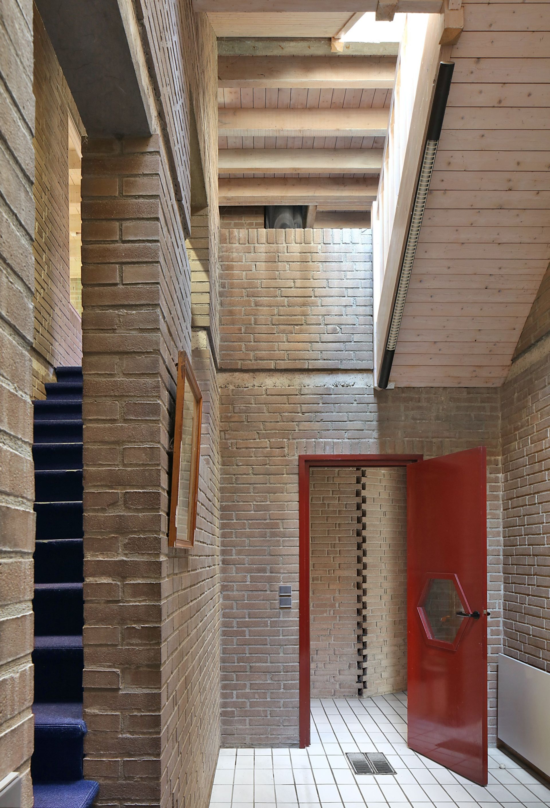 luxury house 19 Rooms for sale on MENTHON ST BERNARD (74290)