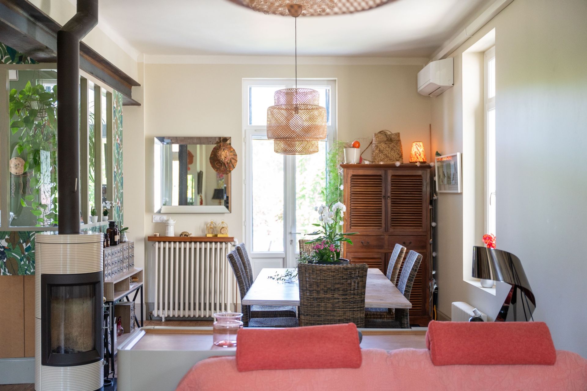 luxury villa 8 Rooms for sale on ROYAN (17200)