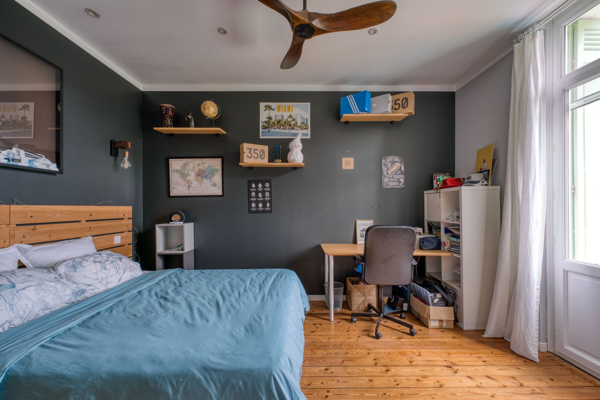 luxury villa 8 Rooms for sale on ROYAN (17200)