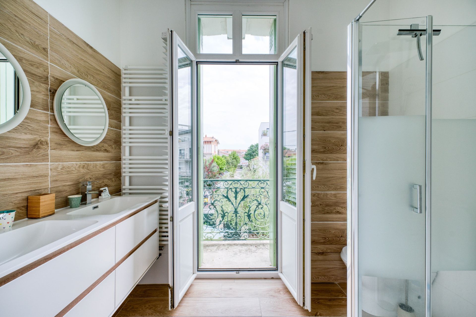 luxury villa 8 Rooms for sale on ROYAN (17200)