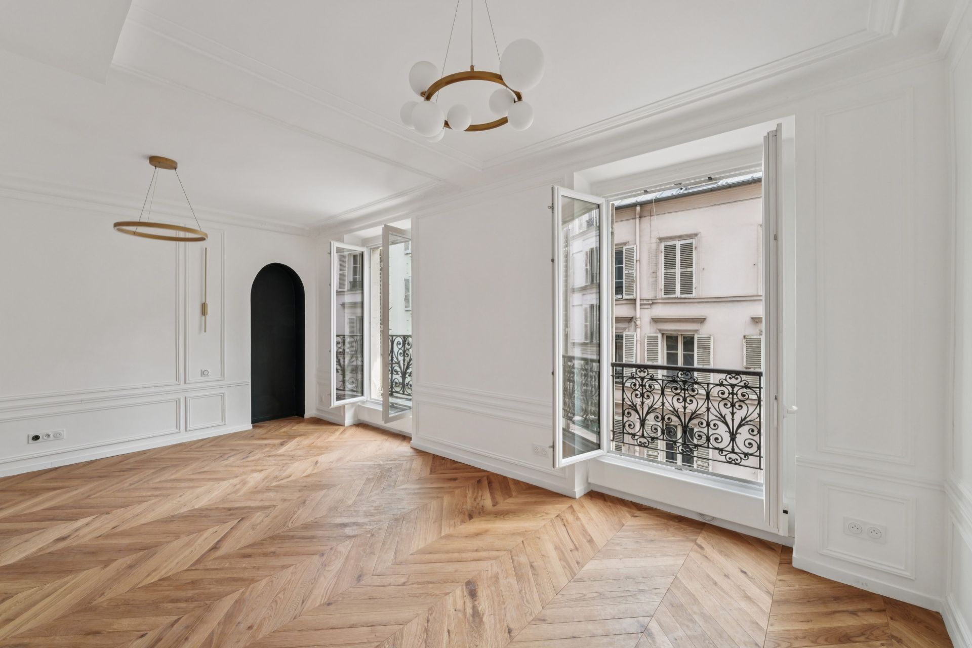 luxury apartment 3 Rooms for sale on PARIS (75017)