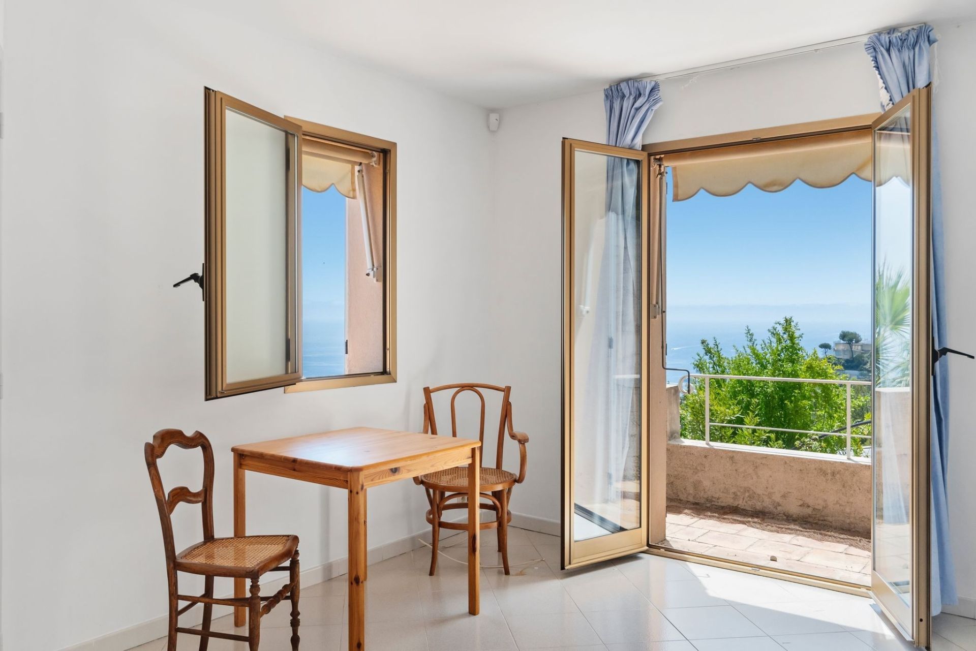 maison provençale de luxe 11 Pièces en vente sur ROQUEBRUNE CAP MARTIN (06190)