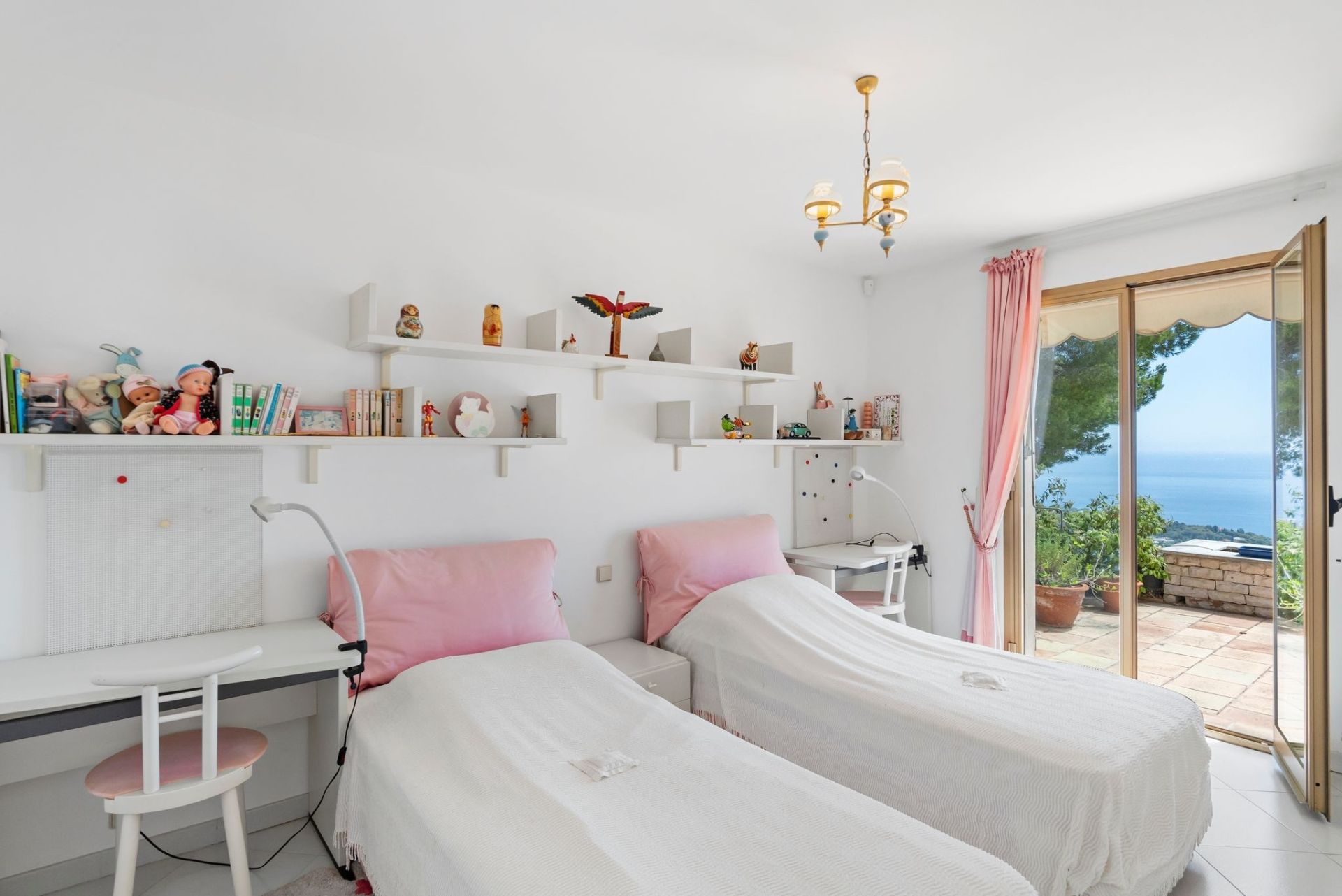 maison provençale de luxe 11 Pièces en vente sur ROQUEBRUNE CAP MARTIN (06190)