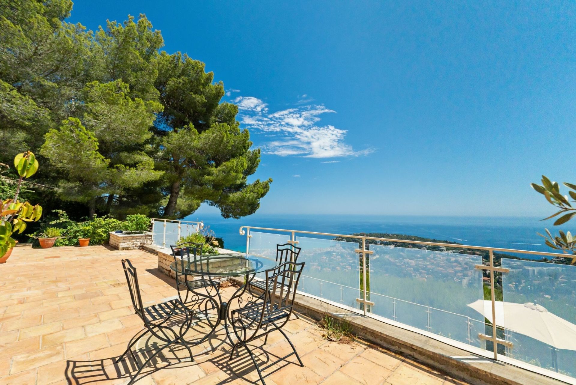 maison provençale de luxe 11 Pièces en vente sur ROQUEBRUNE CAP MARTIN (06190)