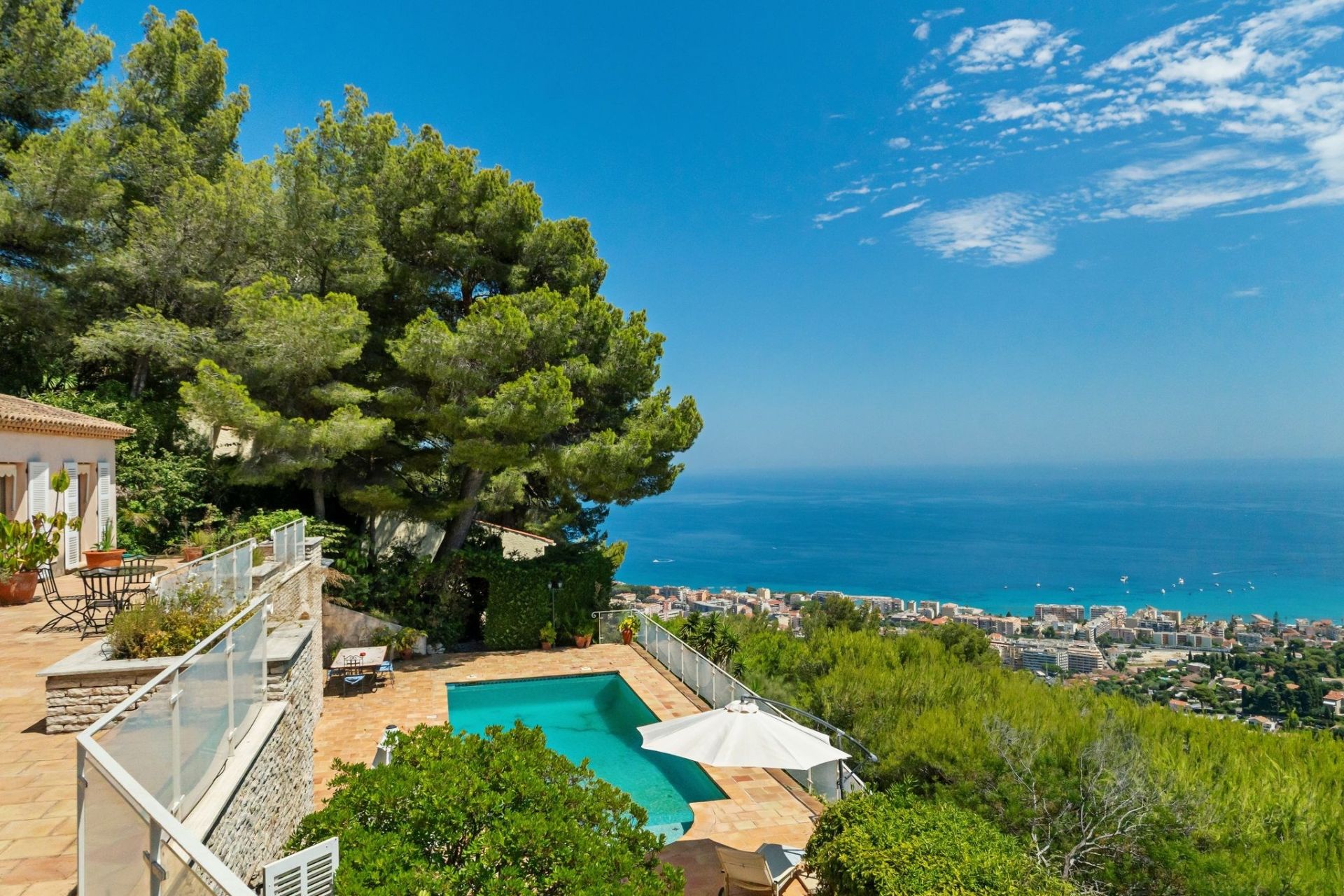 maison provençale de luxe 11 Pièces en vente sur ROQUEBRUNE CAP MARTIN (06190)