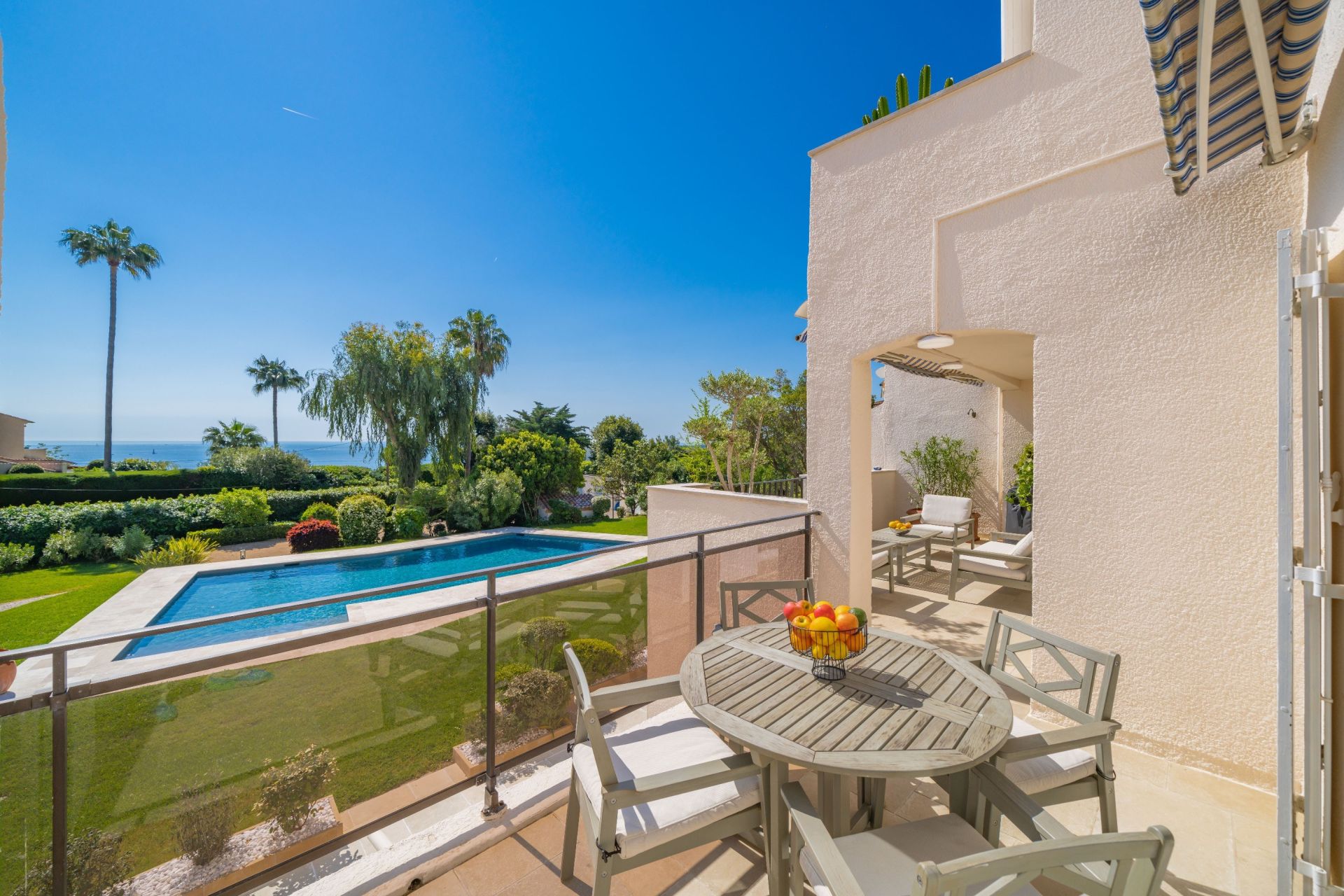 bastide 5 Rooms for sale on LE GOLFE JUAN (06220)