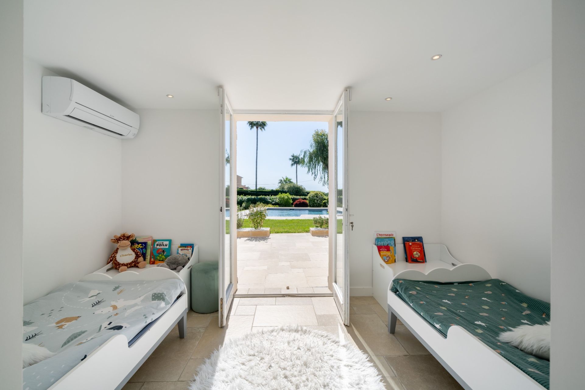 bastide 5 Rooms for sale on LE GOLFE JUAN (06220)