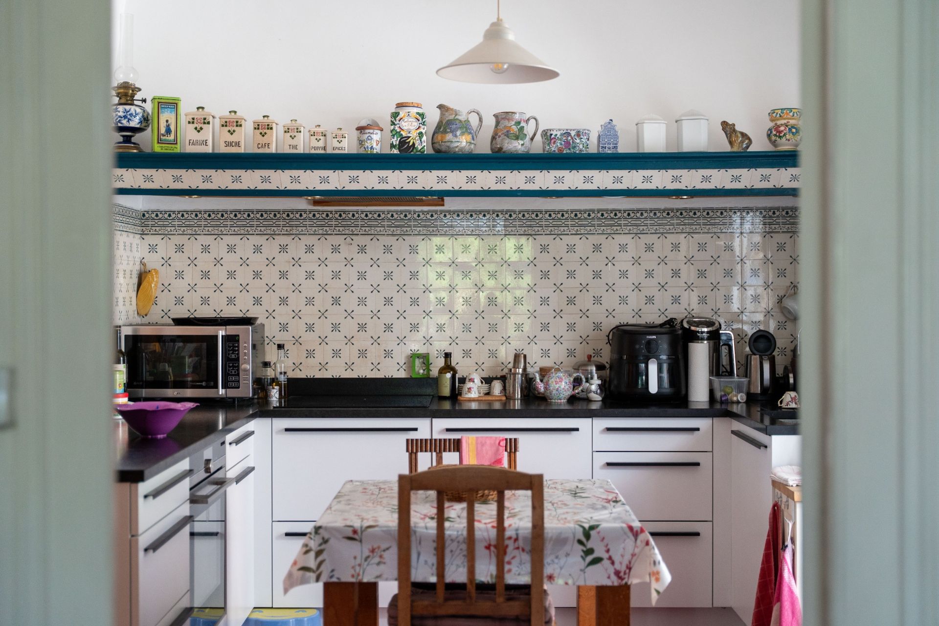 mansion 7 Rooms for sale on LA ROCHELLE (17000)